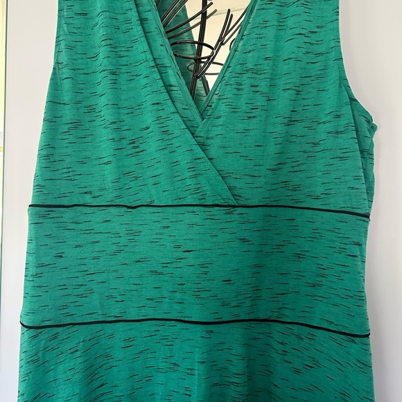 Beautiful green maxi dress - Picture 2 of 3